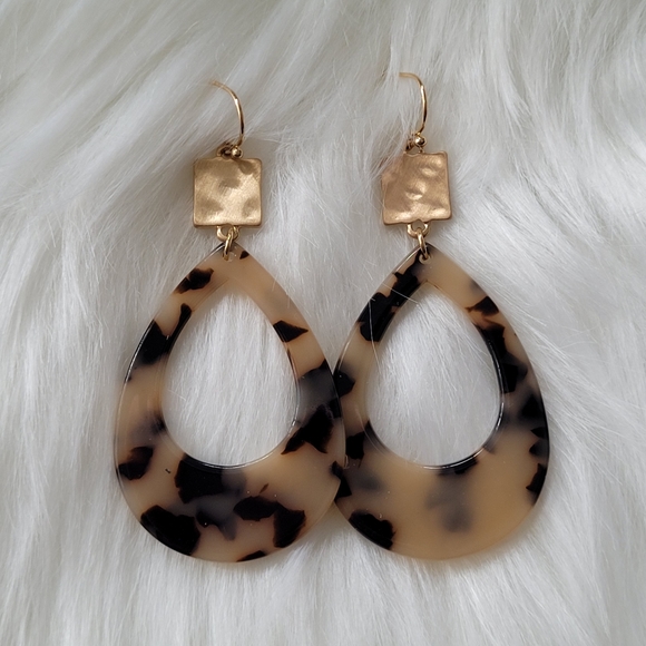 Teardrop Earrings - Picture 4 of 5